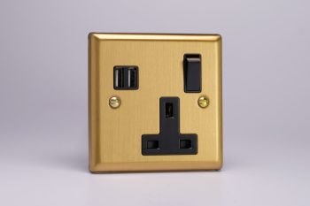 Varilight Classic Brushed Brass 1-Gang 13A Switched Socket with 2 x 17W Shared USB A Charging Ports