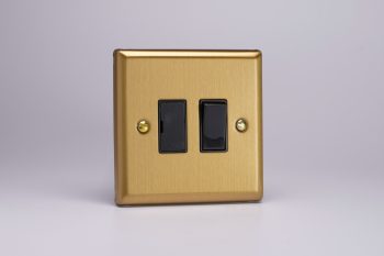 Varilight Classic Brushed Brass 13A Switched Fused Spur