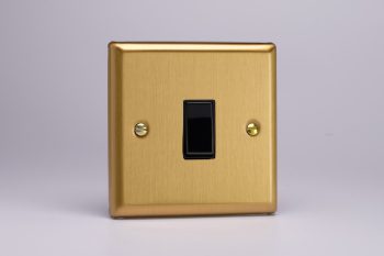 Varilight Classic Brushed Brass 1 Gang 10A Retractive Switch