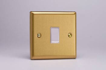 Varilight Classic Brushed Brass 1-Gang 10A Retractive Switch