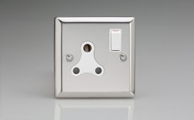 Varilight Classic Mirror Chrome 1-Gang 15A Round Pin Socket with White Insert
