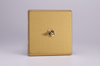 Varilight Screwless Flat Plate Brushed Brass 1 Gang 10 Amp Intermediate Toggle Switch