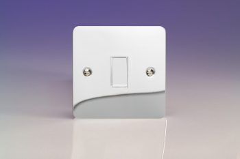 Varilight Ultraflat Polished Chrome 1-Gang 10A Retractive Switch