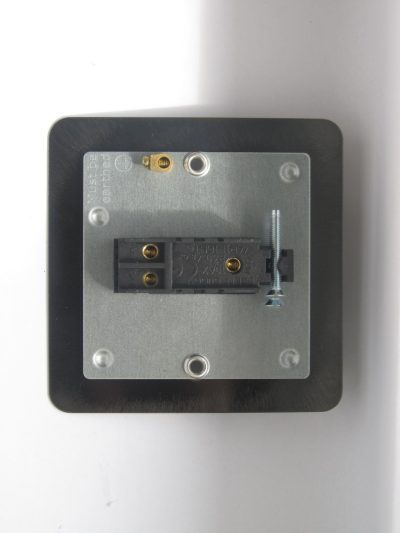 Varilight Ultraflat Brushed Brass 1-Gang 10A 1- or 2-Way Rocker Switch - Image 2