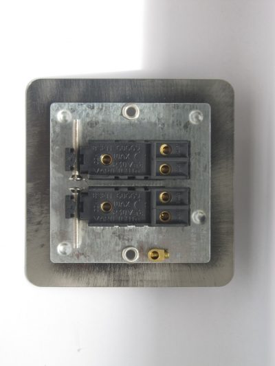 Varilight Ultraflat Polished Chrome 2-Gang 10A 1- or 2-Way Toggle Switch - Image 2
