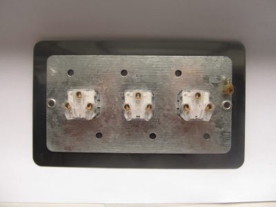 Varilight Ultraflat Brushed Brass 3-Gang 6A 1- or 2-Way Push-On/Off Impulse Switch (Twin Plate) - Image 2