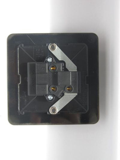 Varilight Ultraflat Brushed Steel 1-Gang 5A Round Pin Socket - Image 2