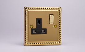 Varilight Classic Georgian Brass 1-Gang 13A Double Pole Switched Socket with Metal Rockers
