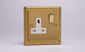Varilight Classic Georgian Brass 1 Gang 13A Double Pole Switched Socket with Metal Rockers