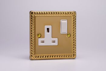 Varilight Classic Georgian Brass 1 Gang 13A Double Pole Switched Plug Socket