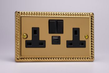 Varilight Classic Georgian Brass 2-Gang 13A Single Pole Switched Socket with 1x USB A & 1x USB C Charging Ports