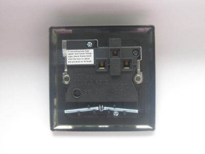 Varilight Lily Pillar Box Red 1-Gang 13A Double Pole Switched Socket - Image 2