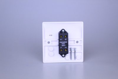 Varilight White Value 1-Gang 10A Intermediate Rocker Switch - Image 2