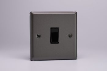 Varilight Classic Graphite 1-Gang 10A Retractive Switch