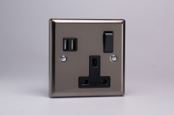 Varilight Classic Pewter 1-Gang 13A Switched Socket with 2 x 17W Shared USB A Charging Ports