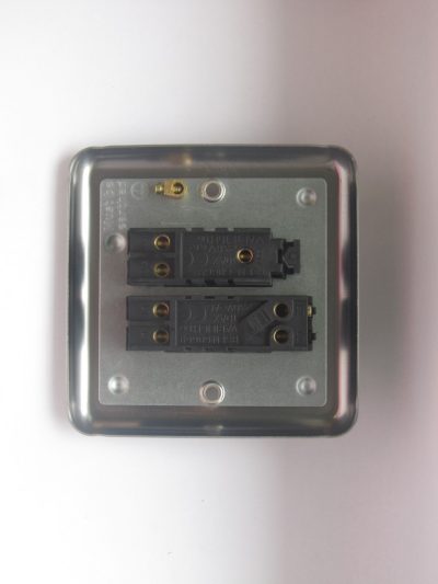 Varilight Classic Matt Chrome 2-Gang (10A Intermediate Switch + 10A 1- or 2-Way Rocker Switch) with Metal Rockers - Image 2