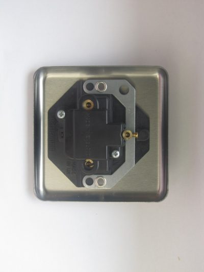 Varilight Classic Matt Chrome 1-Gang 2A Round Pin Socket with Black Insert - Image 2