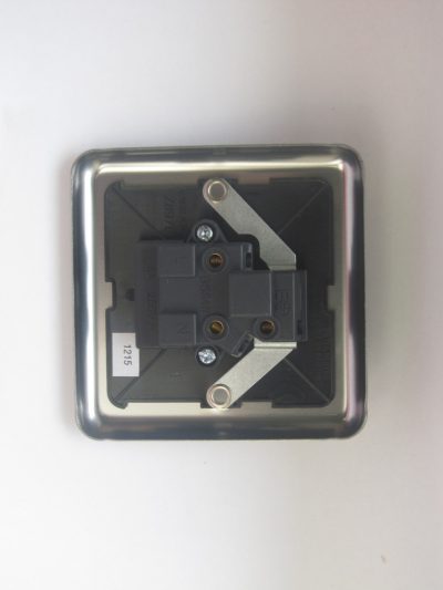 Varilight Classic Matt Chrome 1-Gang 5A Round Pin Socket with White Insert - Image 2