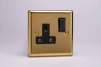 Varilight Classic Victorian Brass 1-Gang 13A Double Pole Switched Socket