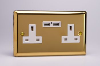 Varilight Classic Victorian Brass 2-Gang 13A Unswitched Socket + 2 5V DC 2100mA USB Charging Ports