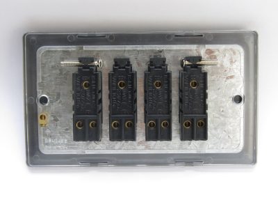 Varilight Classic Mirror Chrome 4-Gang 10A 1- or 2-Way Toggle Switch (Twin Plate) - Image 2